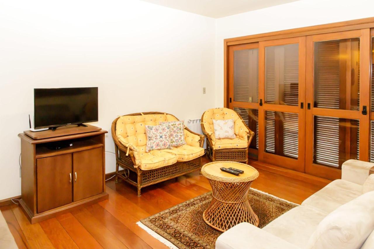 Apartamento Amplo E Aconchegante Na Av Das Hortencias No Centro De Gramado Zewnętrze zdjęcie