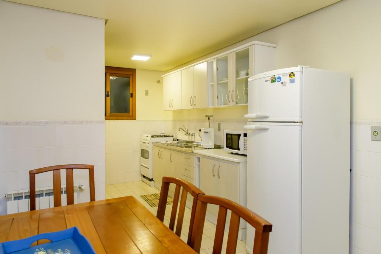 Apartamento Amplo E Aconchegante Na Av Das Hortencias No Centro De Gramado Zewnętrze zdjęcie
